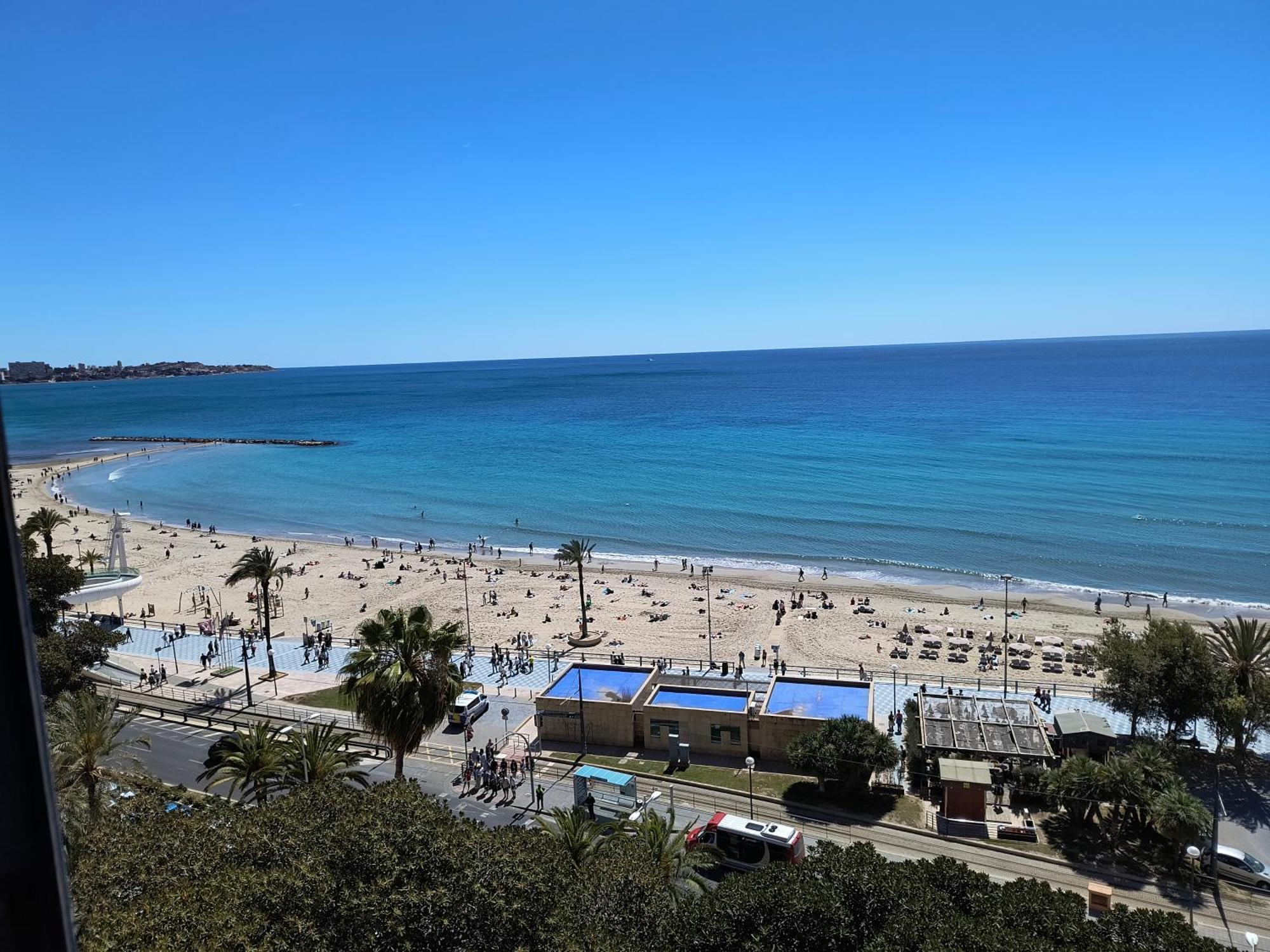 Apartamento Playa Аликанте Екстериор снимка